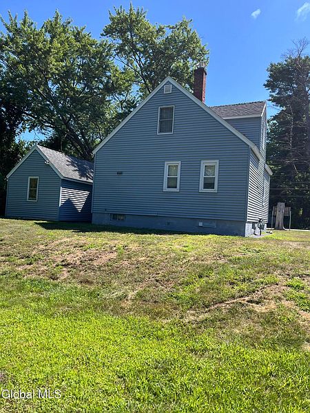 3rd image of 3460 Carman Road