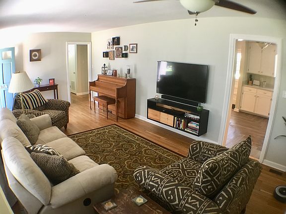 4th image of 1304 McRee Dr