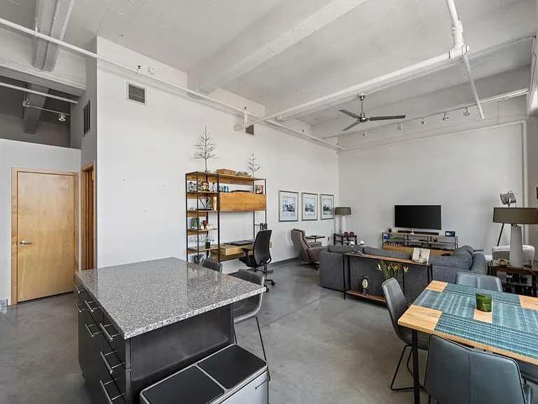 700 Washington Ave N #606 — Photo 3