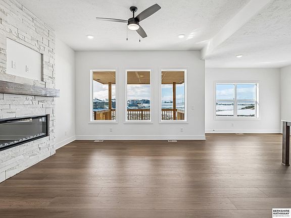 4th image of 21417 Z St