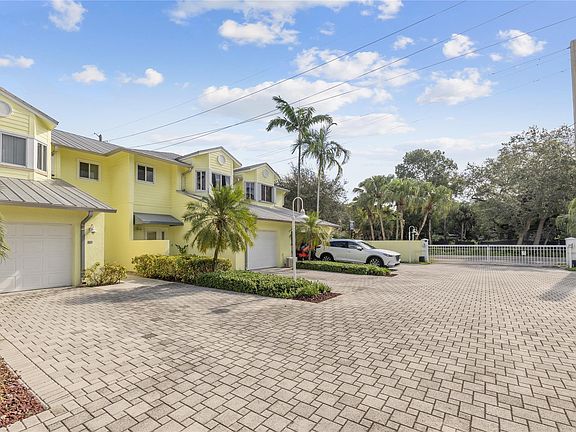 5th image of 603 SW 7th Avenue #11