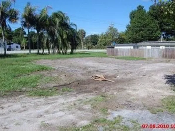 86 Evergreen Rd, North Fort Myers, FL 33903