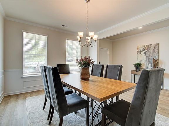5th image of 682 Ellis Spring Way
