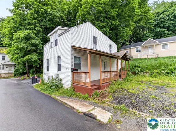 605 N 8th St, Pottsville, PA 17901