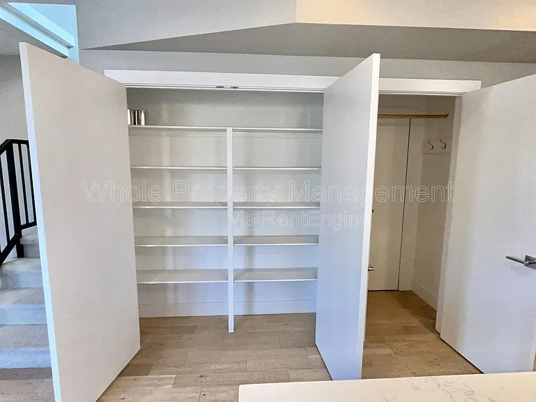 1547 Utica St — Photo 14