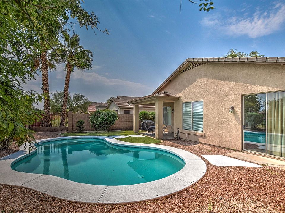 1st image of 3741 E Meadowview Dr