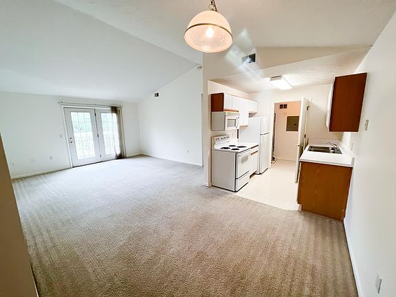 2nd image of 712 Parkers Dr #606