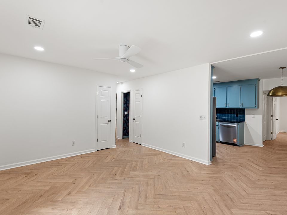 1st image of 907 Beaufort St #C