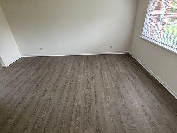 3rd image of 2357 Champion Ct