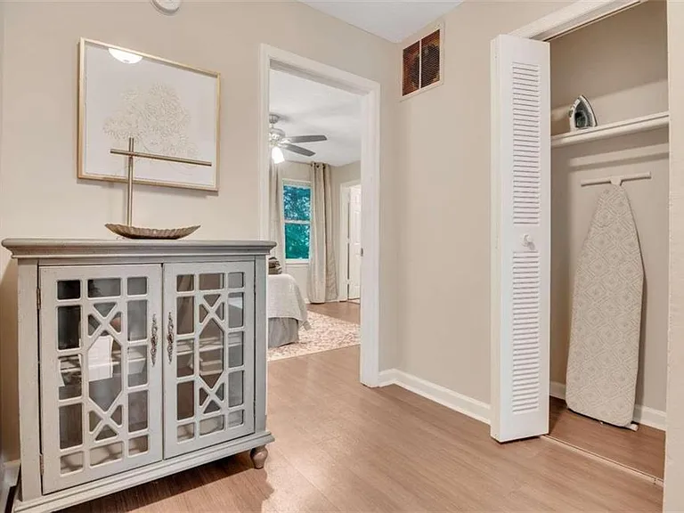4543 Coopers Creek Pl SE — Photo 13