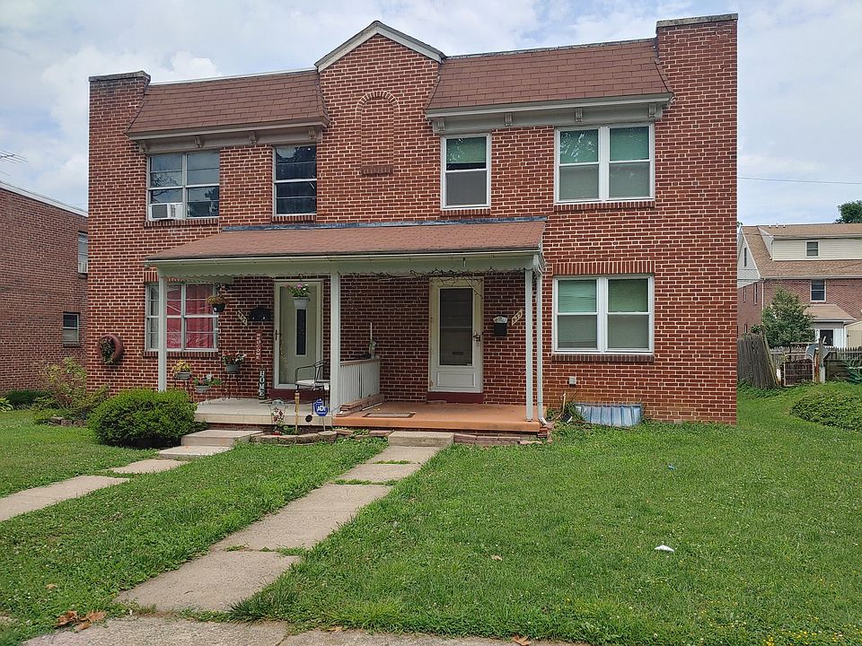 2nd image of 939 E Madison St