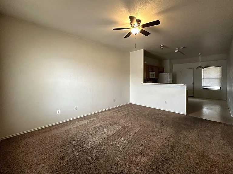 201 Janelle Dr #B — Photo 4