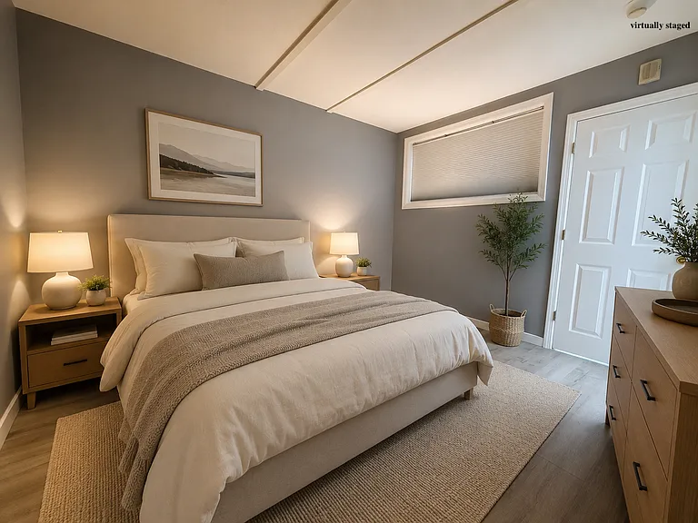 320 S Country Rd #4 — Photo 10