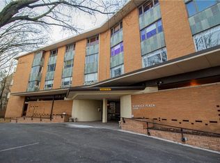 5048 5th Ave APT 105, Shadyside, PA