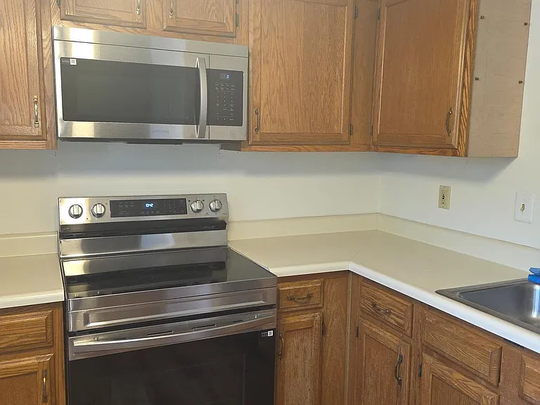 9638 Glendower Ct — Photo 3