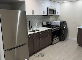 462 Linwood St #1B, Brooklyn, NY 11208