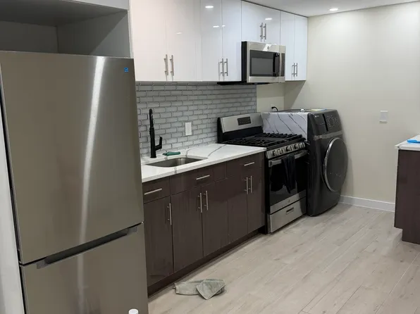 462 Linwood Street image 1 of 9