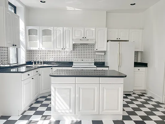 Rented by Compass | media 14