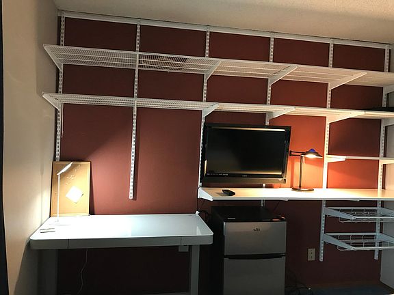 3rd image of 404 Donaldson Way