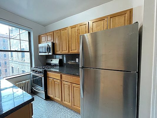 3rd image of 825 W 187th St APT 7K