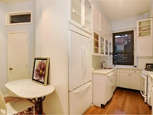 Rented by Corcoran | media 68