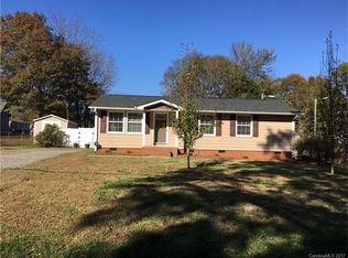 113 Leo Dr, Mount Holly, NC 28120