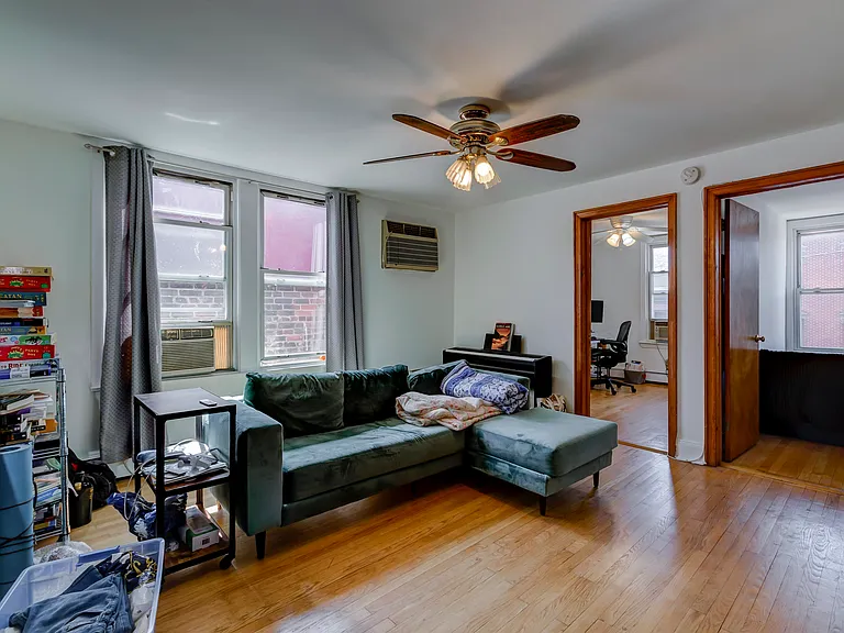 78 Erie St #2 — Photo 7