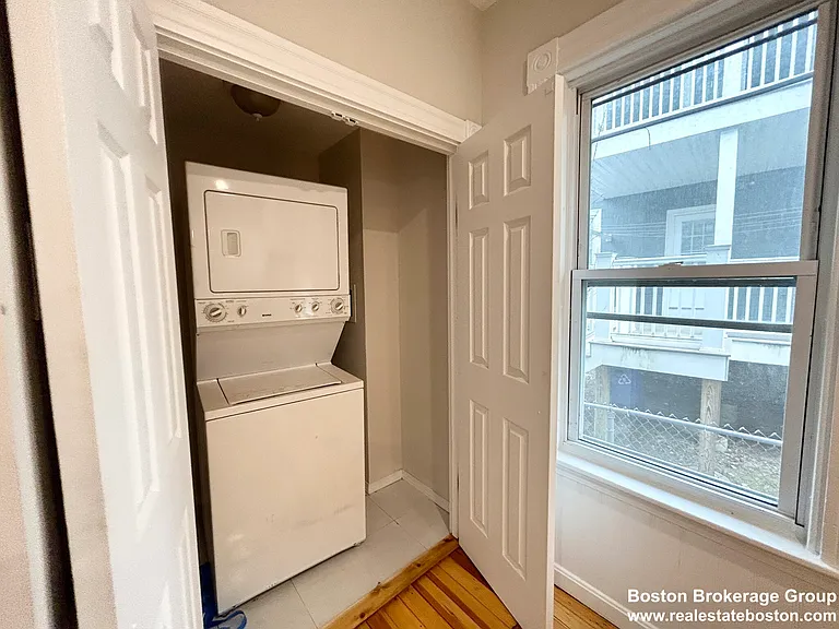 12 Buttonwood St #1 — Photo 9