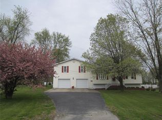 26396 State Highway 3, Godfrey, IL 62035