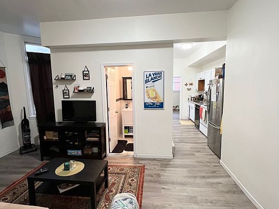 2nd image of 3305 Dawson St APT 1