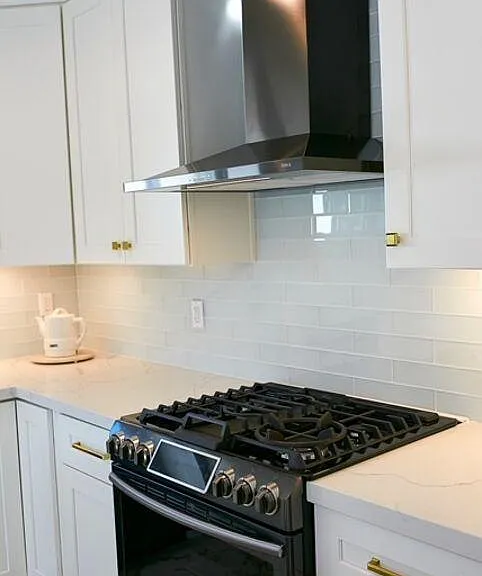 1040 N Crescent Heights Blvd — Photo 8