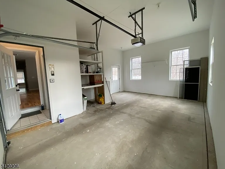 32 Woodland Dr — Photo 22