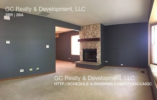 4th image of 211 E Oneida Ave
