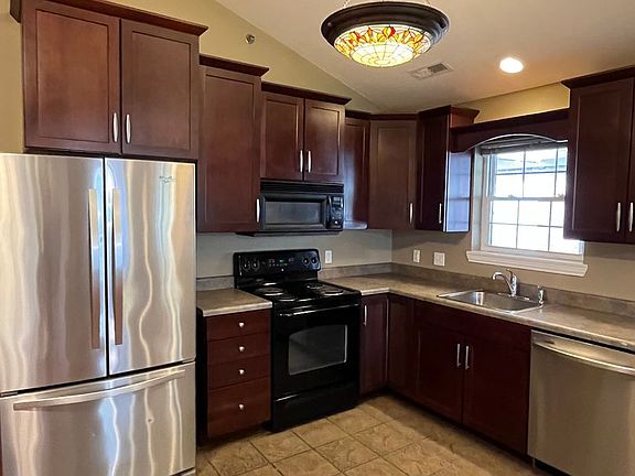 3rd image of 1407 Wilson Ave APT 202