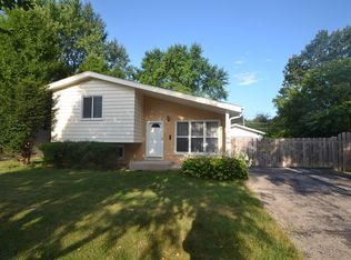 112 S Patton Ave, Arlington Heights, IL 60005