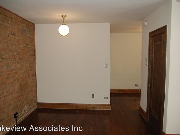 5th image of 522 W Belden Ave APT K1