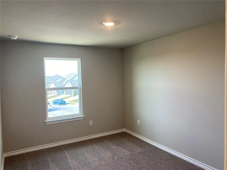 670 Pepperbark Loop — Photo 16