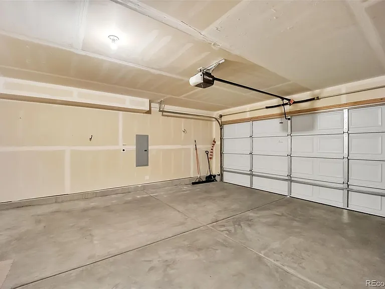 2274 Shady Aspen Dr — Photo 21
