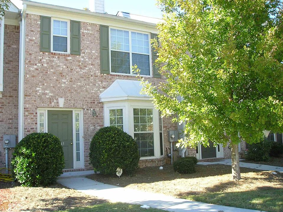 1st image of 2843 Parkway Close