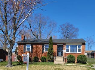 6210 Den Lee Dr, Clinton, MD 20735