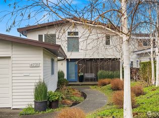 4731 Beach Dr SW, Seattle, WA 98116