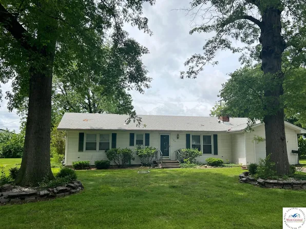 109 S Craig St, Clinton, MO 64735