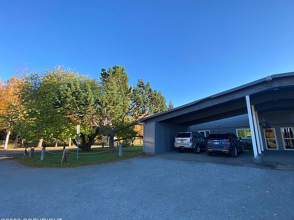 3rd image of 5402 W Dimond Blvd #A-1