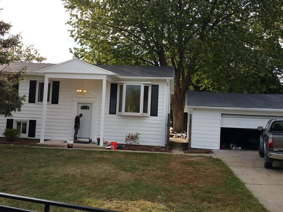 1st image of 1002 Barberry Ln
