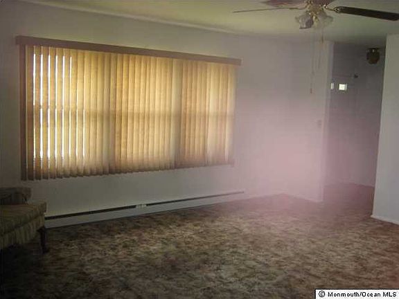 4th image of 150 Gramercy Court #D