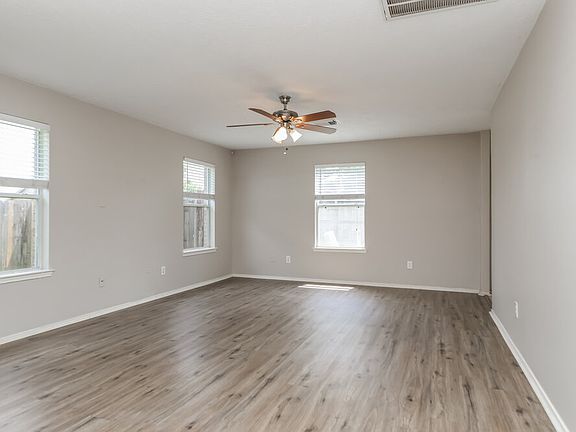 4th image of 33322 Cottonwood Bnd