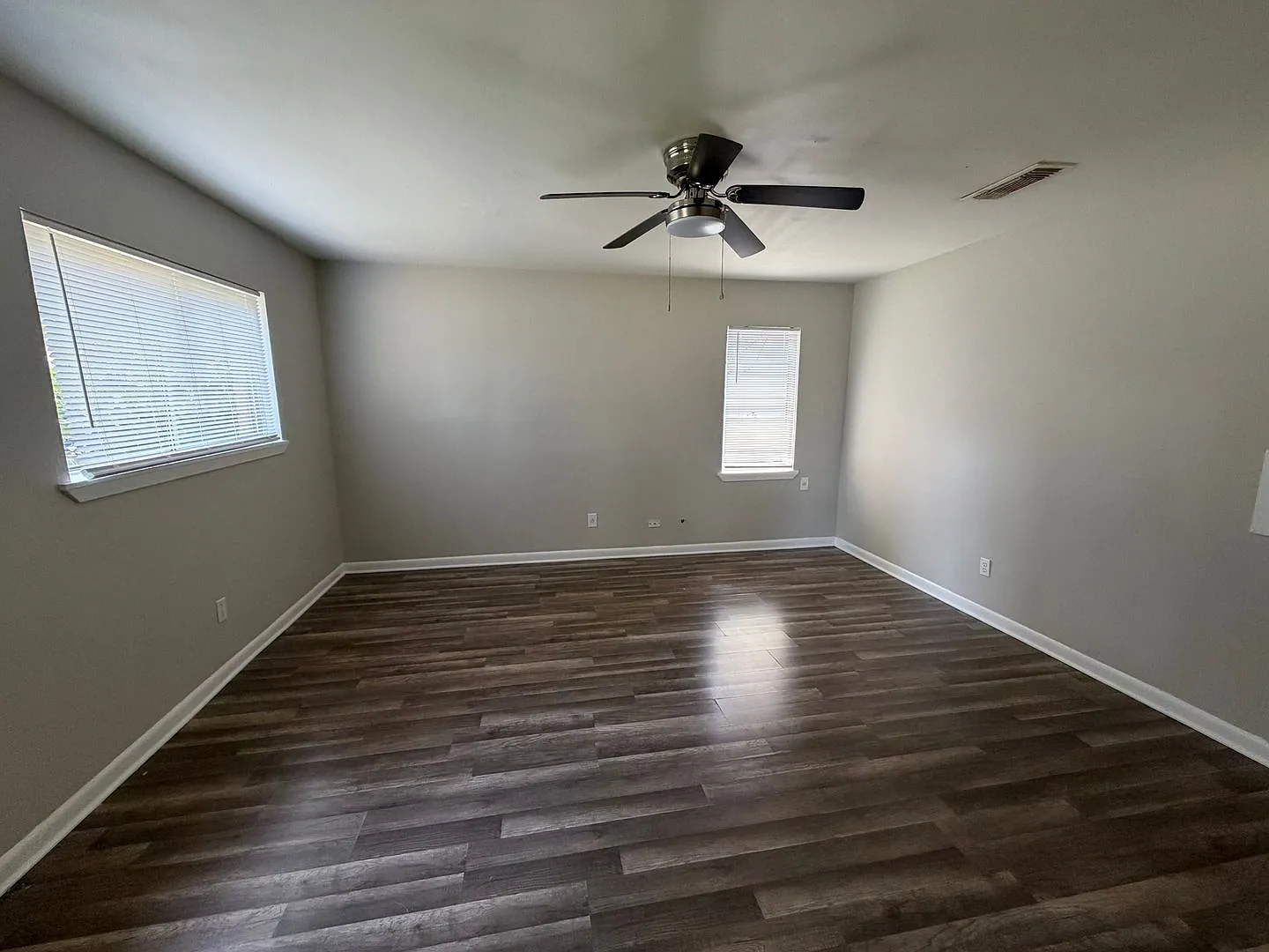 4 Bedroom Southern Hills Home — Photo 2