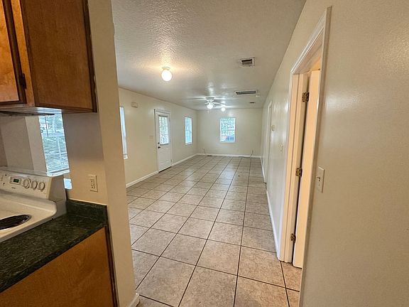 4th image of 815 E Brookwood Pl