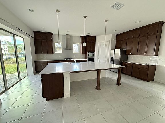 2nd image of 2801 Willowseed Ln