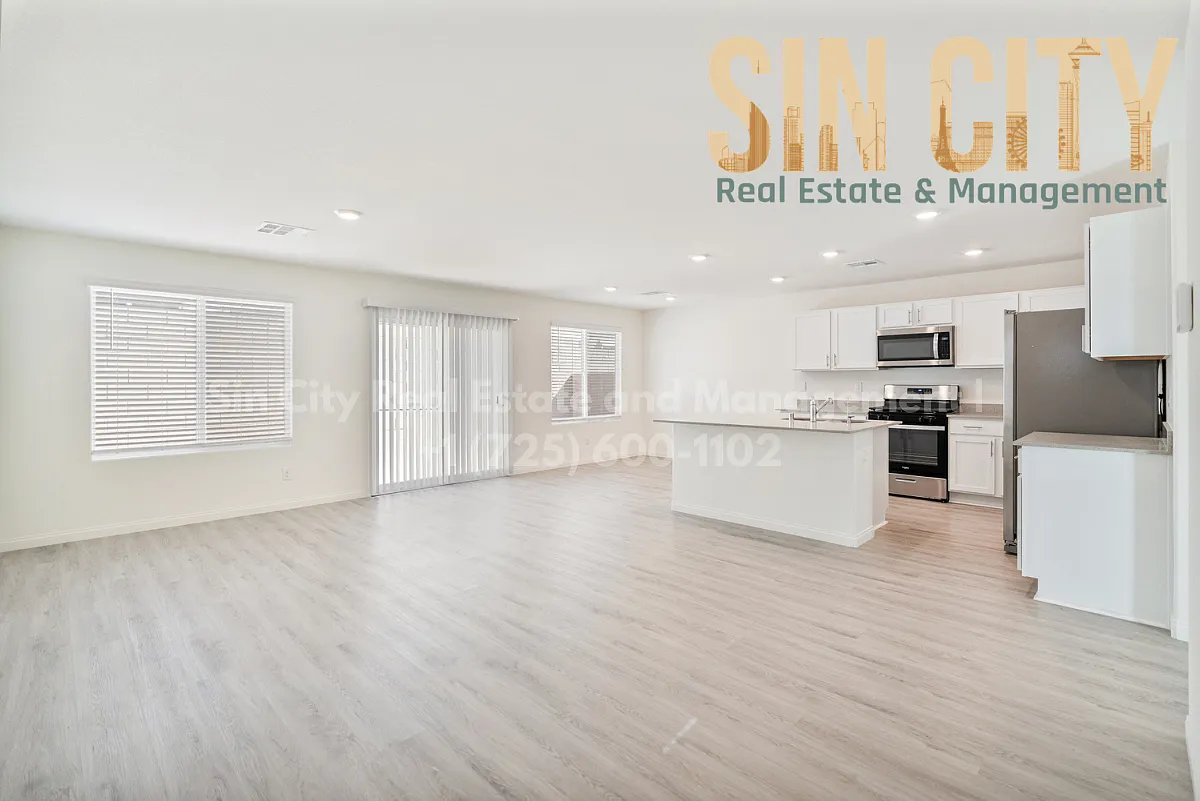 4 bed, 2.5 bath, 1855 sqft, $2,495 — Photo 4